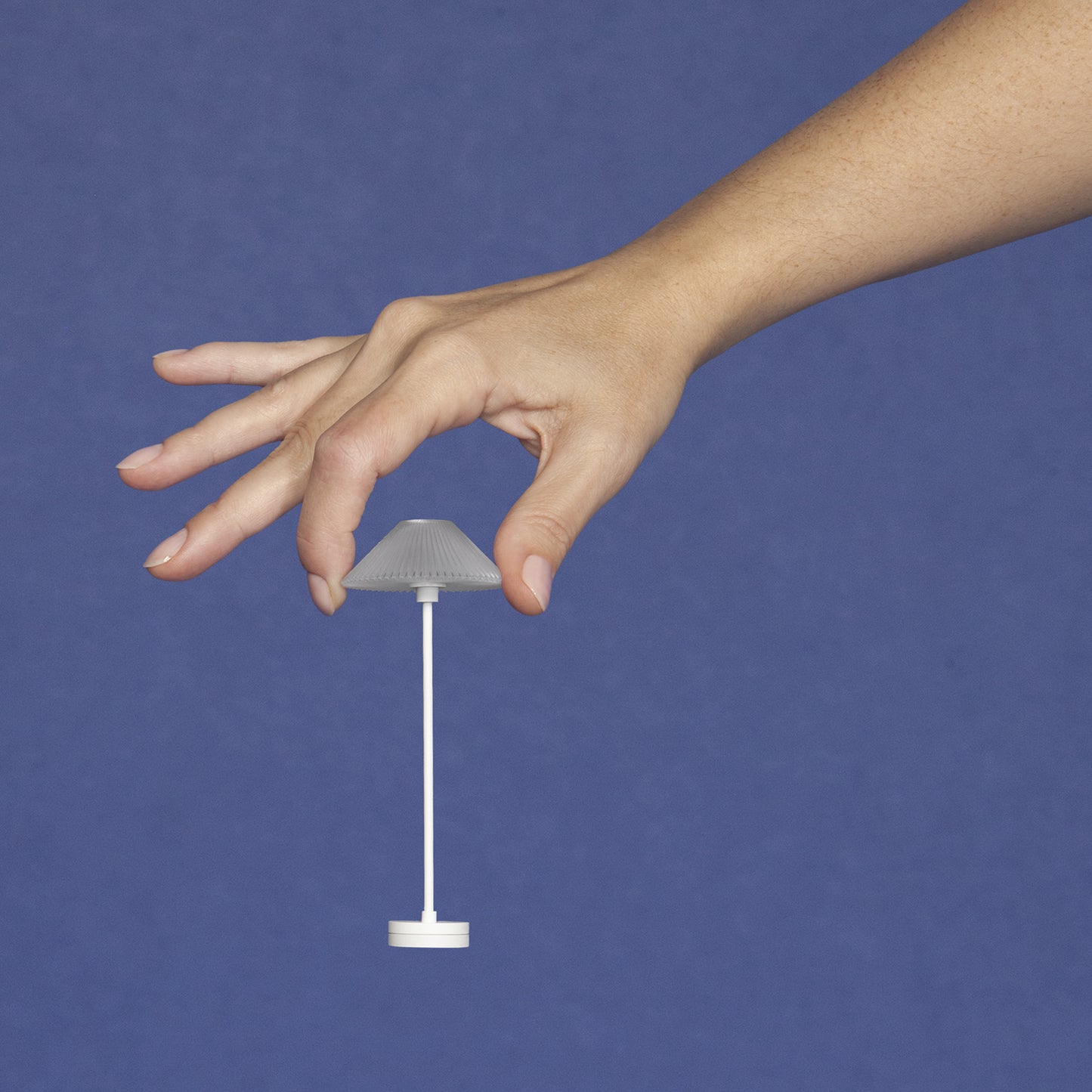 1/12 Scale Miniature White Pleated Floor Lamp