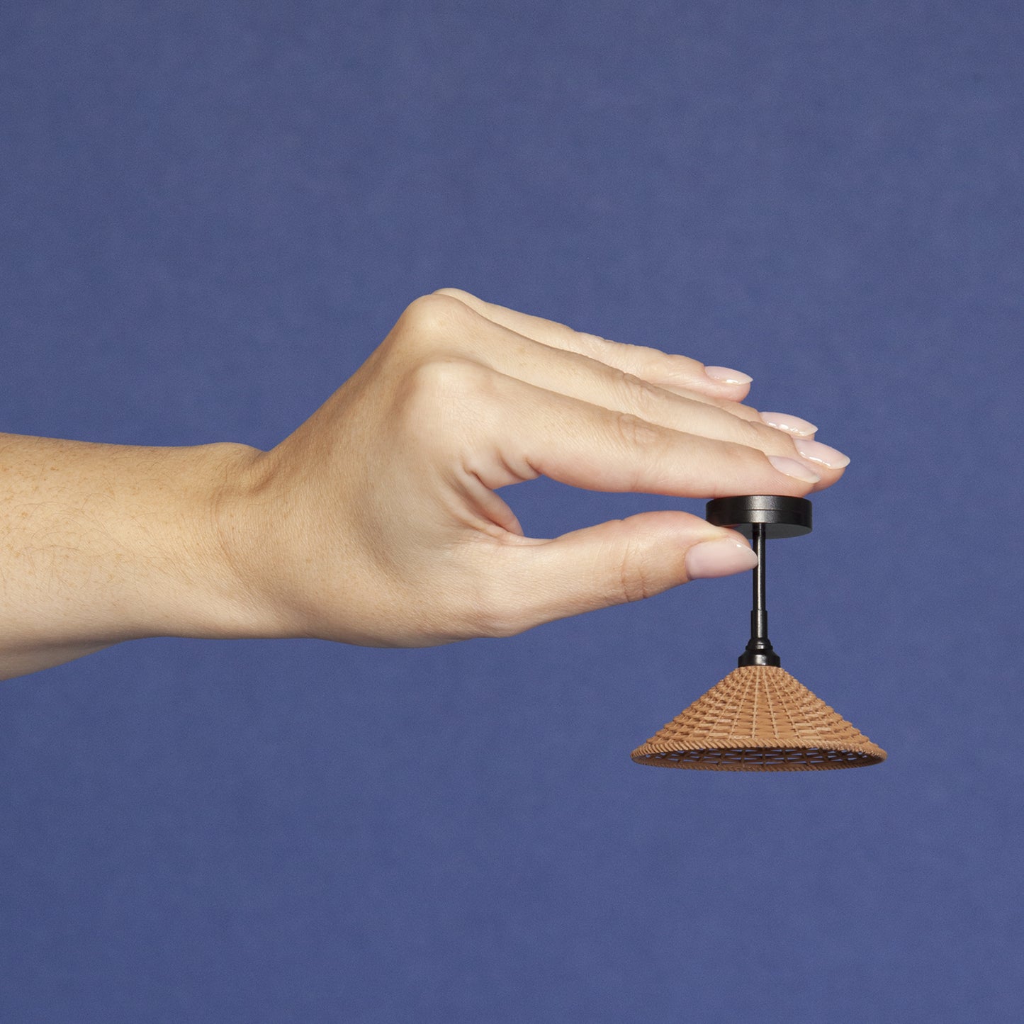 SMALL FIXTURES x BEXIE BUSH 1/6 Scale Miniature Black Wicker Ceiling Lamp