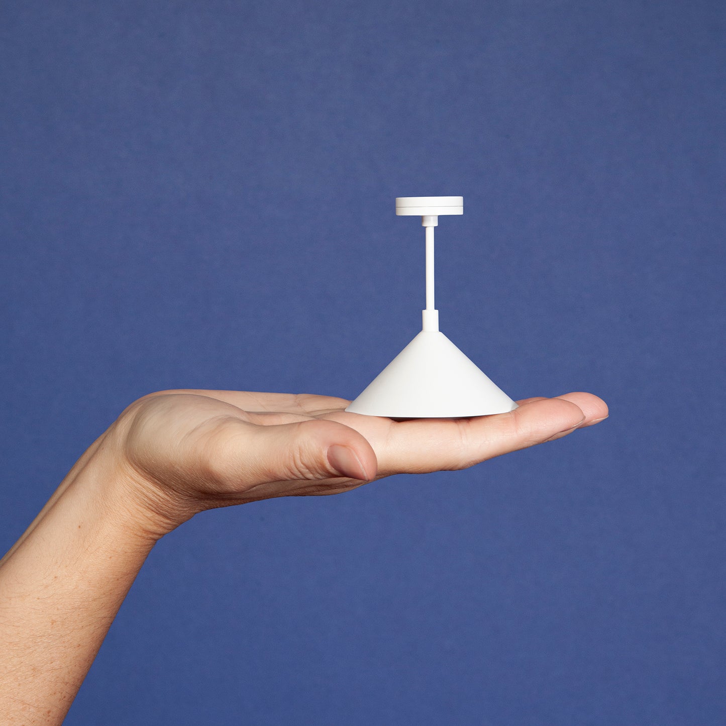 1/6 Scale Miniature White Triangle Ceiling Lamp